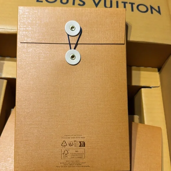 Louis Vuitton Orange and Blue Gift Box Collection - Picture 6 of 8